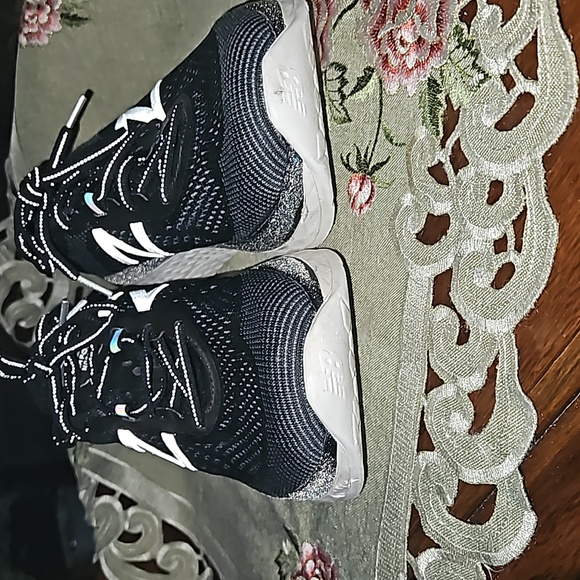 Men's New Balance fresh to sneakers - Picture 4 of 8